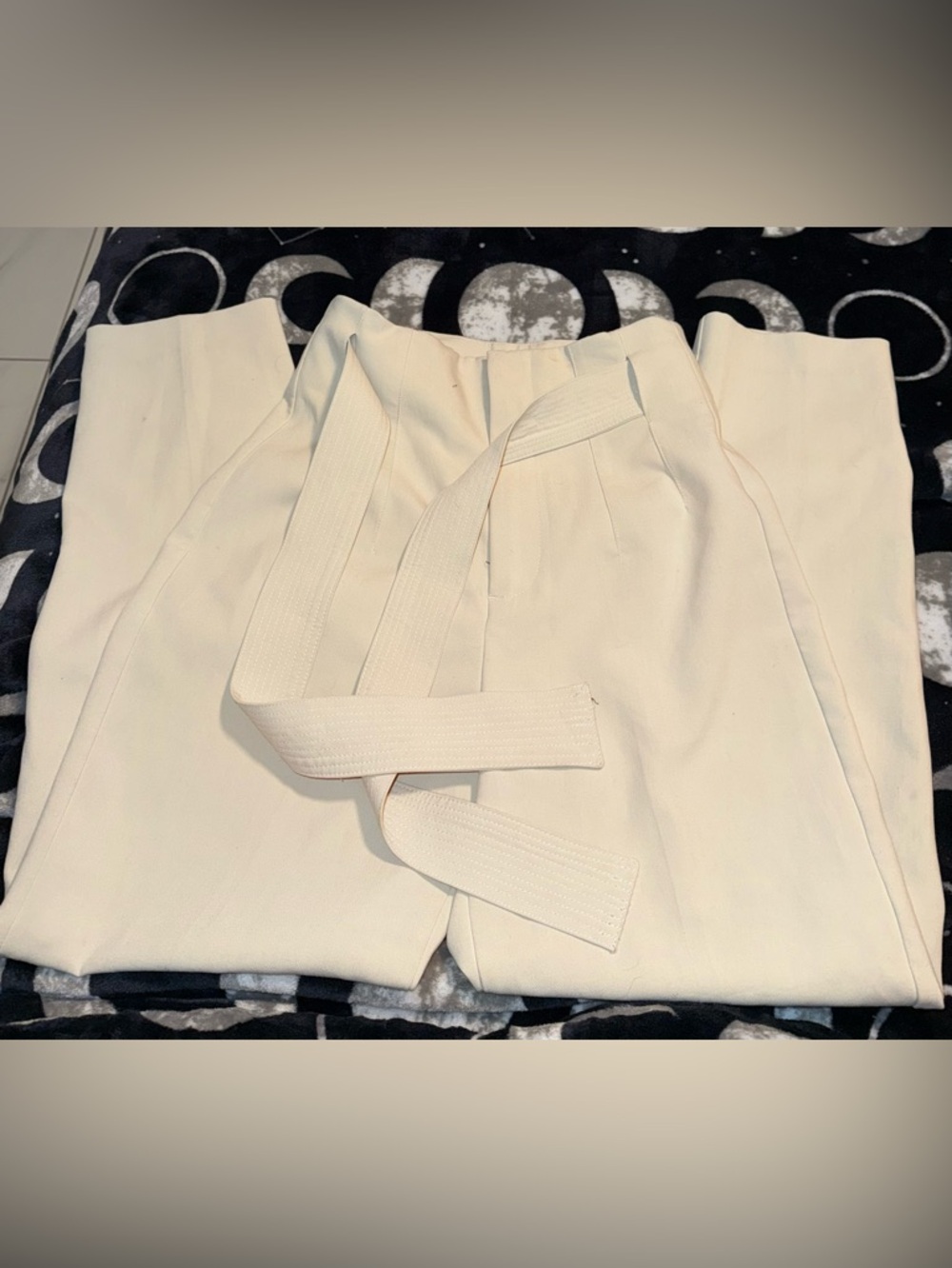 ZARA Cream Tailored Pants – Size S (US 4 / MEX 26) – New with Tags